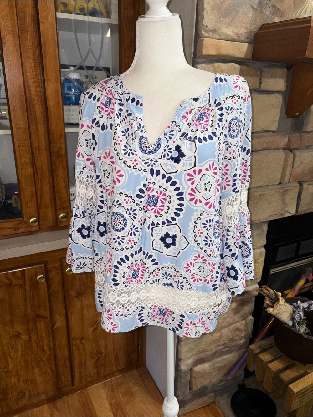 Crown & Ivy size X-Large blue multicolored 3/4 bell sleeve blouse w/ embroidery